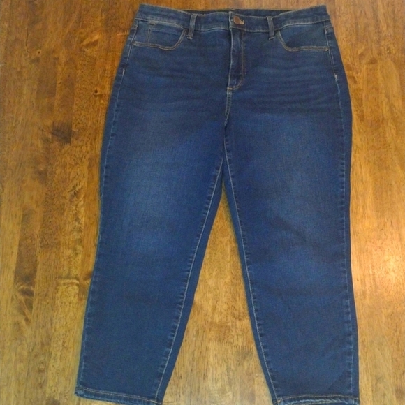 Talbot's Flawless High Waist Jegging Crop Jeans CA# 23147 VN5328 12P - Picture 1 of 5